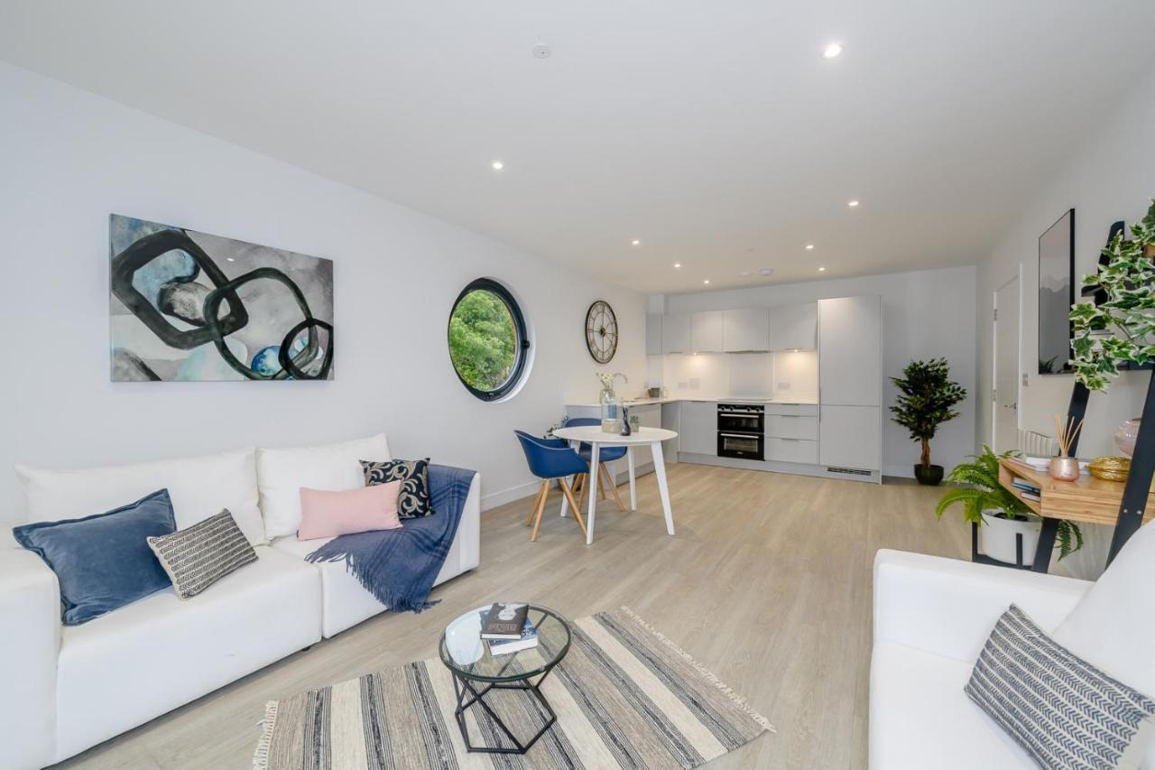 5 Middlecombe - Luxury Apartment At Byron Woolacombe, Only 4 Minute Walk To Woolacombe Beach! ภายนอก รูปภาพ