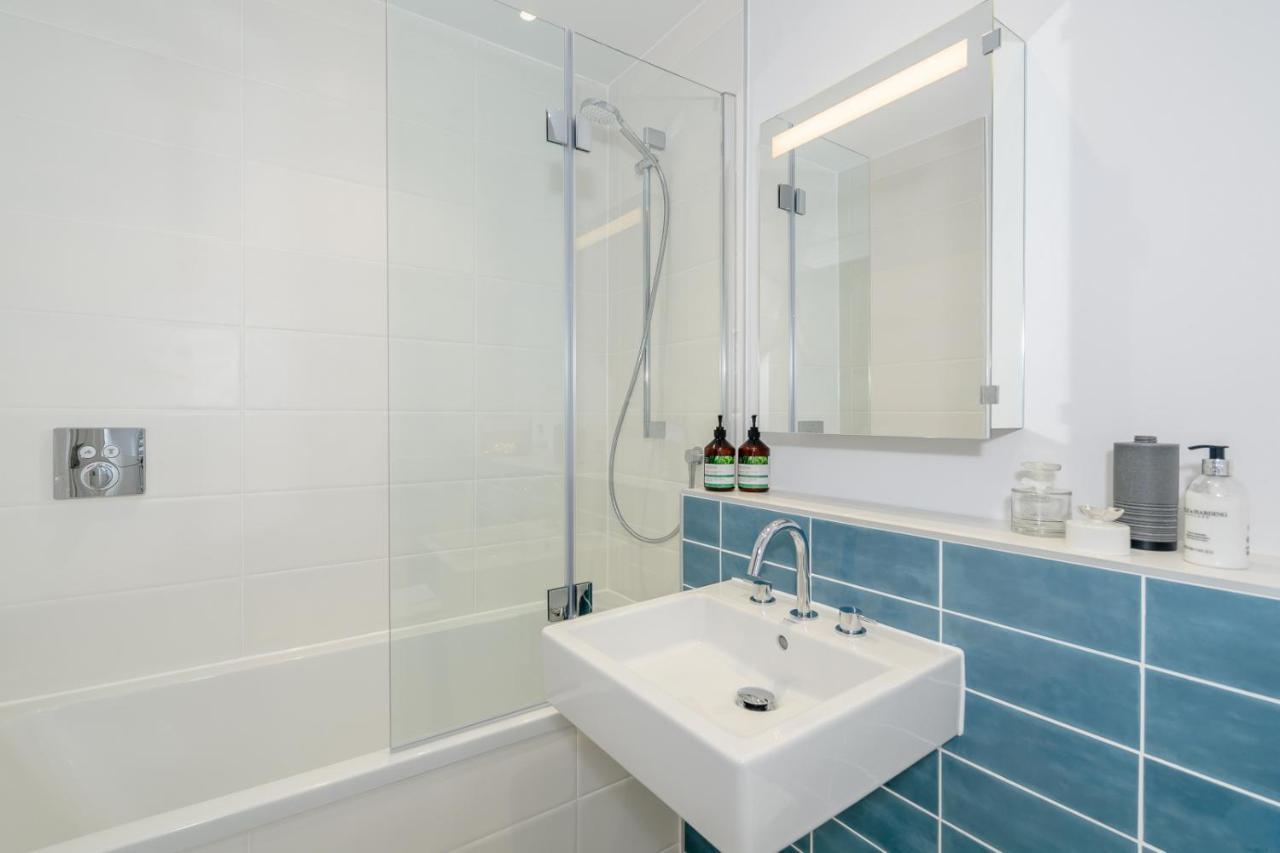 5 Middlecombe - Luxury Apartment At Byron Woolacombe, Only 4 Minute Walk To Woolacombe Beach! ภายนอก รูปภาพ