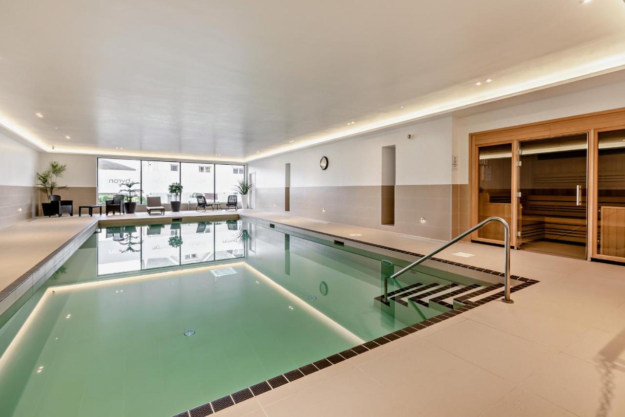 5 Middlecombe - Luxury Apartment At Byron Woolacombe, Only 4 Minute Walk To Woolacombe Beach! ภายนอก รูปภาพ